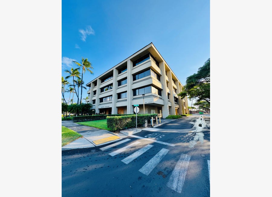 Pyramid Insurance Maui Office